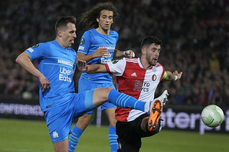 泰山队和廖 泰山队和廖