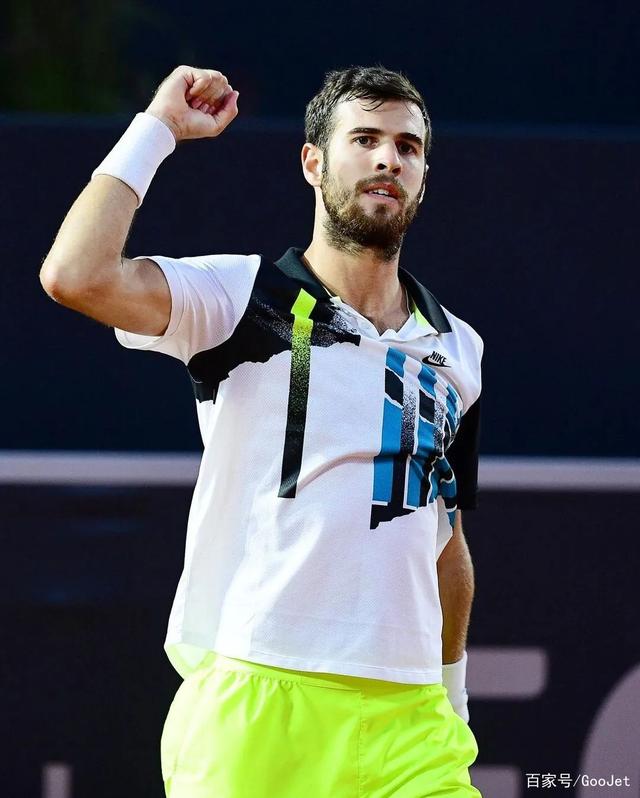 他在防守端 他在防守端