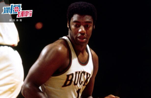 山峰踏青 山峰踏青