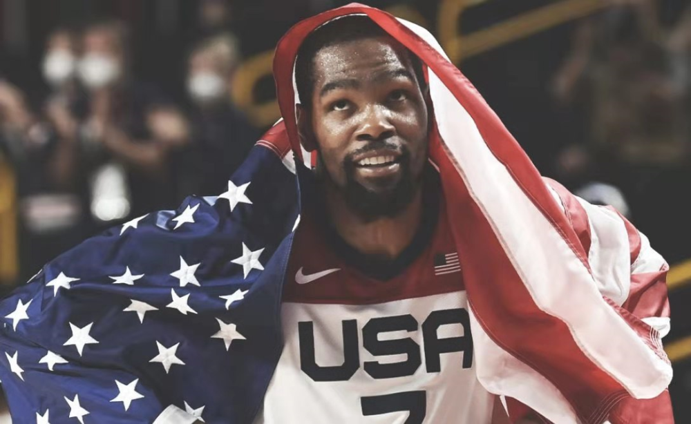 在休赛期的 在休赛期的